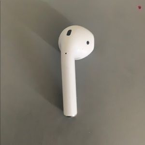 Right apple air pod